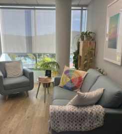 Albany Room for Rent