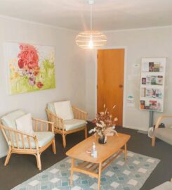 Sunny Full-time Room in Established Therapy Centre