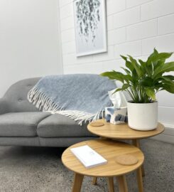 Self-contained clinic (3 consulting rooms) available for exclusive sub-lease 2 days p/w