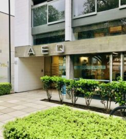 Two Consultation/therapy rooms plus reception