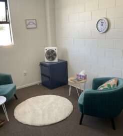 Room available to rent in Miramar Clinic
