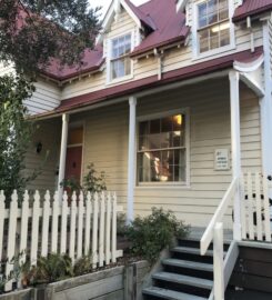 Large furnished character room in historic Spinks cottage ($55-$60 ex gst per day)
