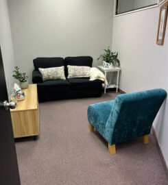 Lovely private room for rent in Kapiti