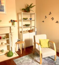 Beautiful and cosy practice room for rent on upper Willis Street