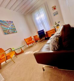 Affordable rooms available in established Ponsonby practice