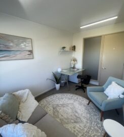 Therapy room for daily or hourly hire