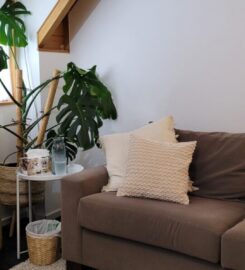 Therapy room for rent