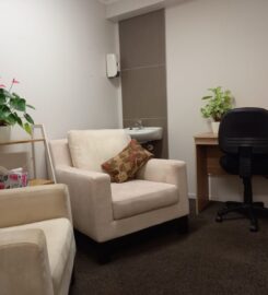 Peaceful Consult Room to Rent