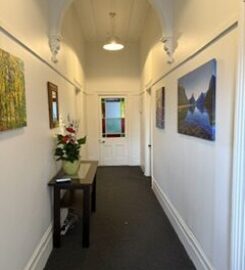 Ponsonby Professional room for rent