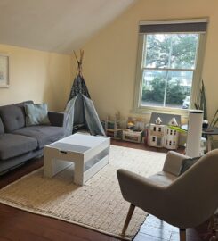 Therapeutic room available for rent on Tuesdays