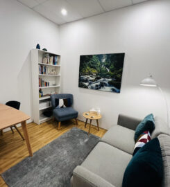 Clinic Room for Rent